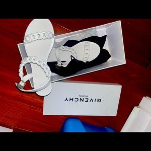 Givenchy Jelly Plate Sandals !!